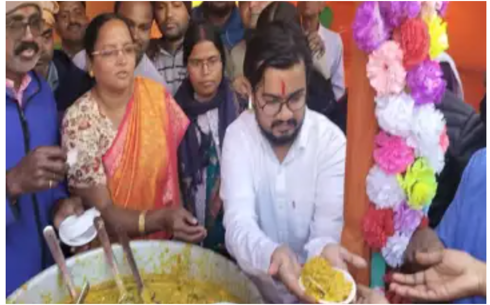 রাজনীতিতে শুভেন্দুর ভাইপোর গ্র্যান্ড এন্ট্রি! মকর সংক্রান্তিতে নন্দীগ্রামে কার পালে হাওয়া?