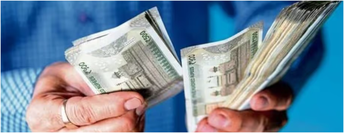 অষ্টম বেতন কমিশন নিয়ে তোলপাড়, কত লাখ টাকা এরিয়ার ঢুকবে আপনার পকেটে