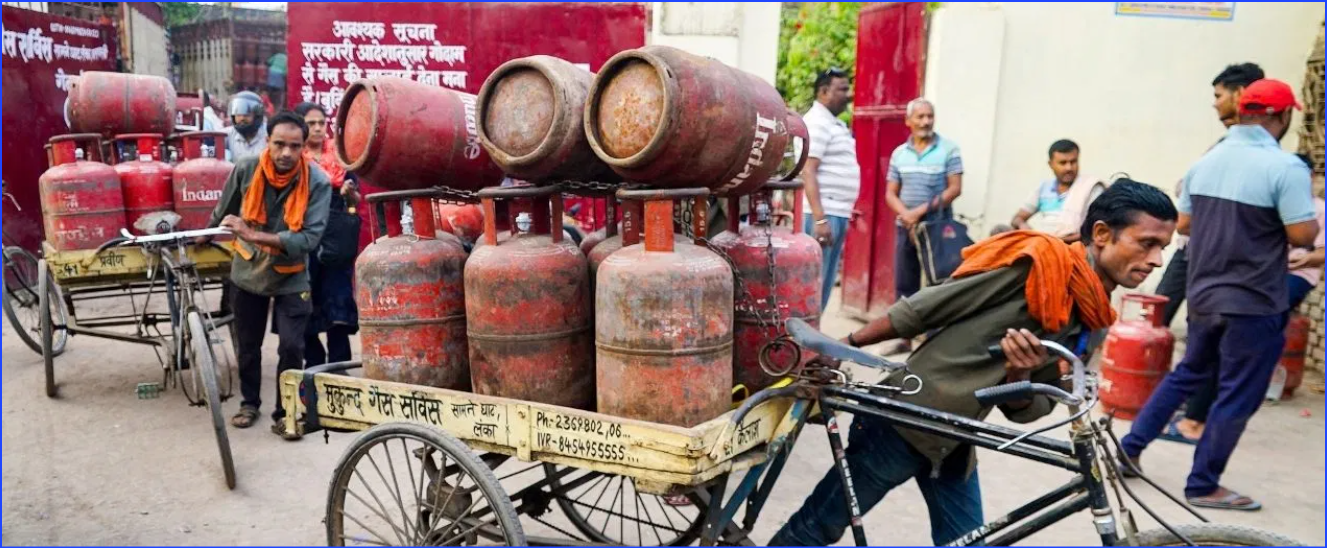 এলপিজি সিলিন্ডার ডেলিভারিতে জালিয়াতি রুখতে গ্রাহকদের বিশেষ সতর্কতা