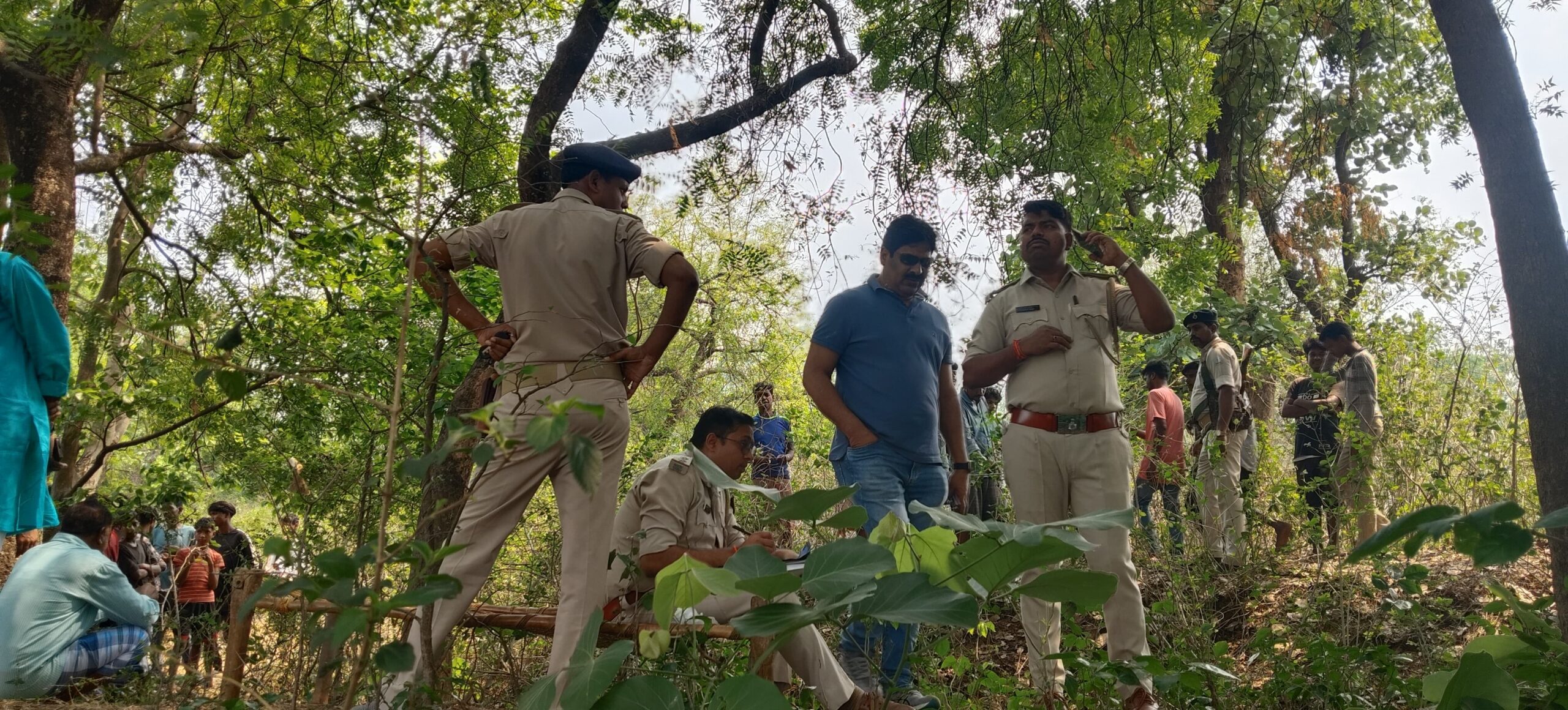 মিহিজামের জঙ্গলে যুবক-যুবতীর রহস্যমৃত্যু! উদ্ধার বিষাক্ত পদার্থ, নেপথ্যে কি ‘অনার কিলিং’?