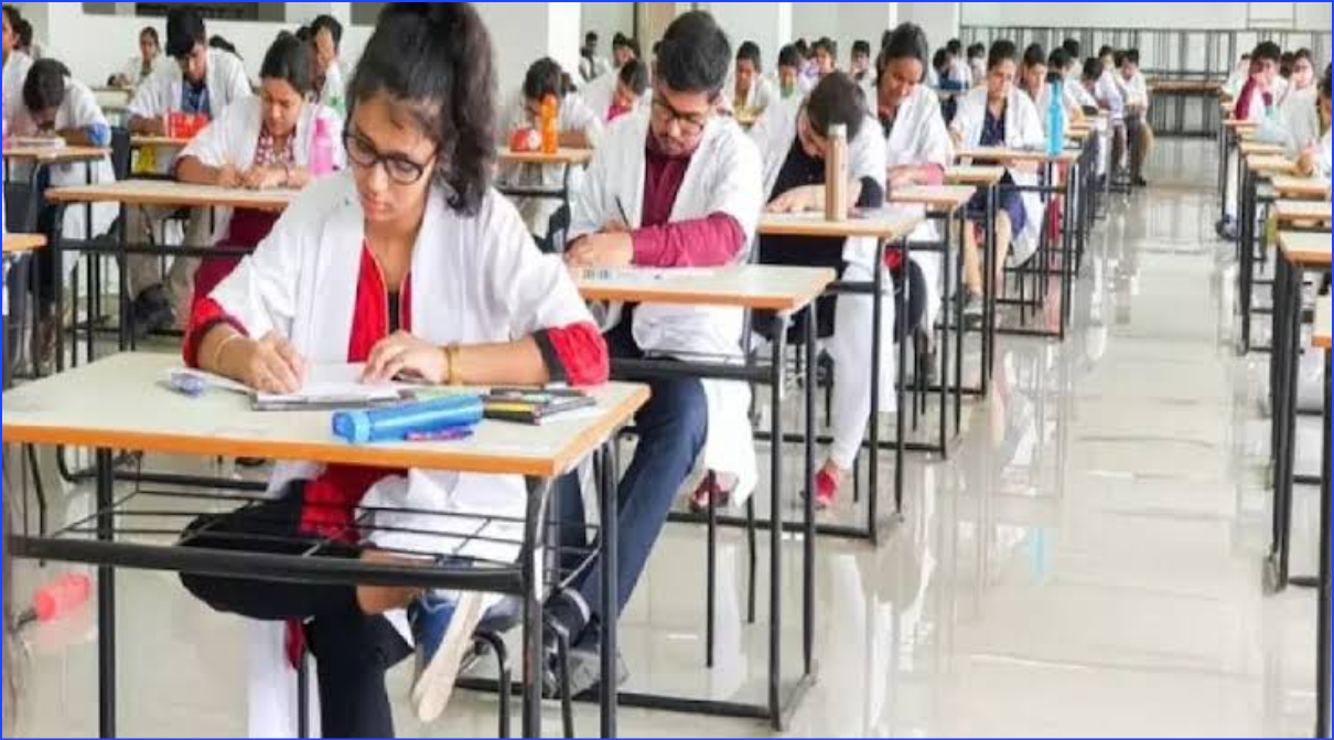 নিট প্রশ্নফাঁস ঠেকাতে নবান্নের নজিরবিহীন তৎপরতা, খুলল দিনরাতের জরুরি হেল্পলাইন