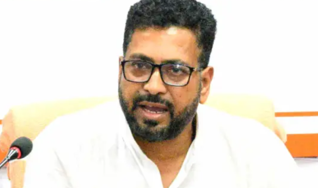 খেলাধুলার পরিকাঠামোয় বড় মাষ্টারস্ট্রোক! ওড়িশা মডেল অনুসরণ করে ইতিহাস গড়ার পথে পশ্চিমবঙ্গ