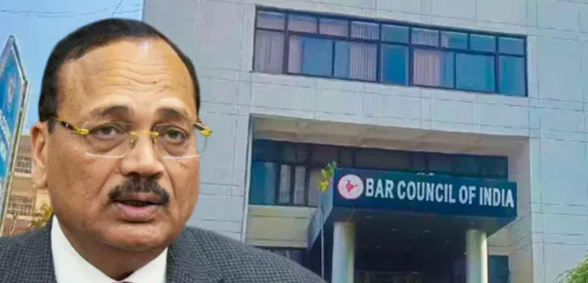 ছাত্রছাত্রী আর আমার মাঝের ব্যাপার, বার কাউন্সিলের ভূমিকায় ক্ষুব্ধ প্রধান বিচারপতি!